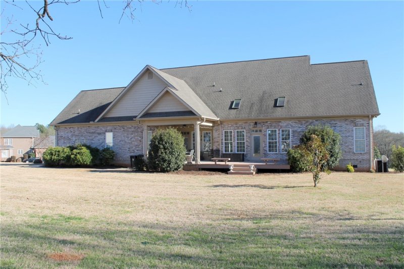 Property image 2 at 101 Sorrel Oaks, Belton, SC 29627