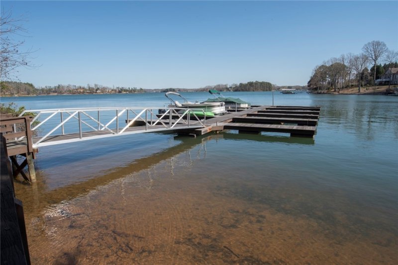 Property image 3 at 320 Amethyst Way, Seneca, SC 29672