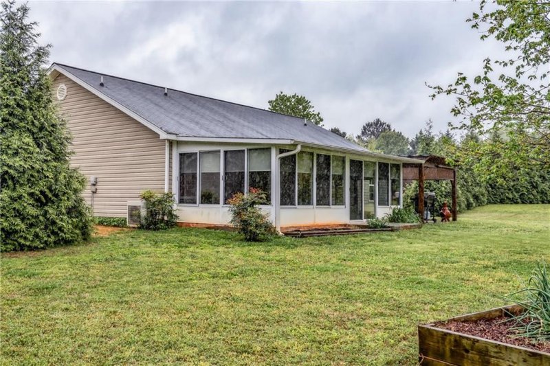 Property image 5 at 121 Templewood Court, Williamston, SC 29697