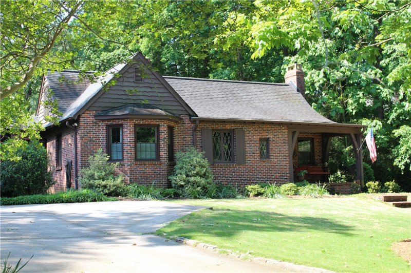 110 Riggs Drive