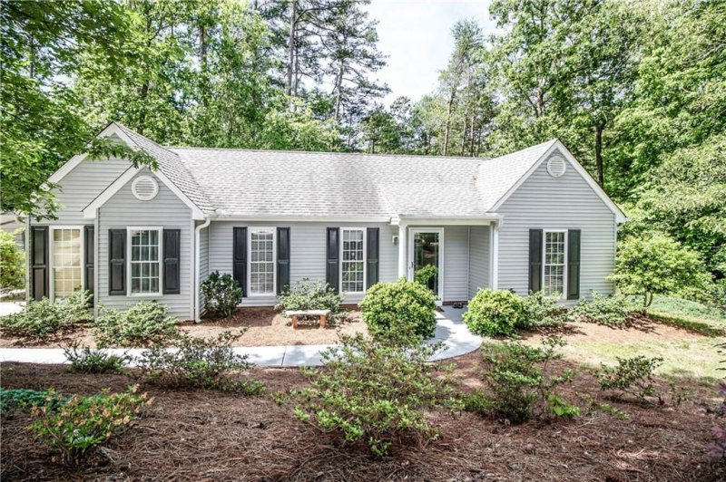 Property image 3 at 127 Sycamore Lane, Walhalla, SC 29691