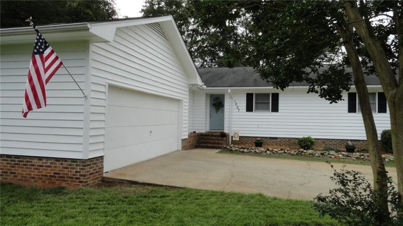 Property image 3 at 1007 Nashmore Drive, Anderson, SC 29625