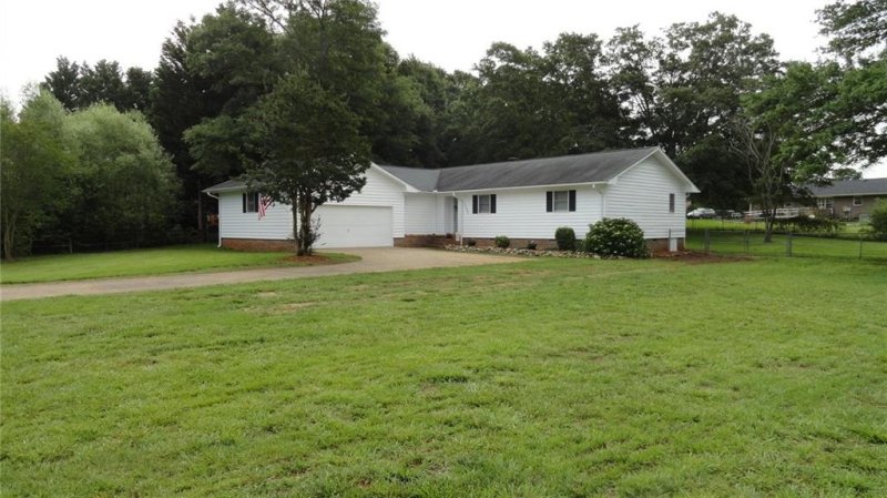 Property image 5 at 1007 Nashmore Drive, Anderson, SC 29625