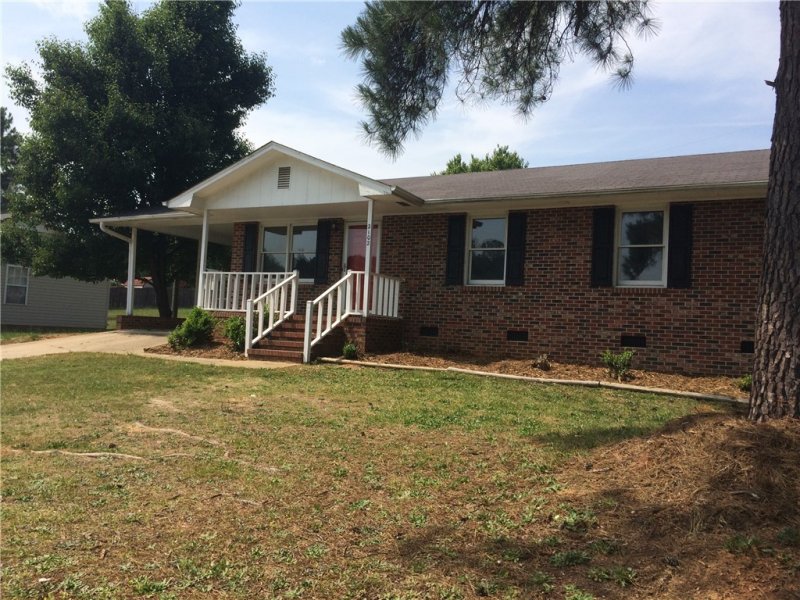 Property image 3 at 2102 Rolling Green Road, Anderson, SC 29621