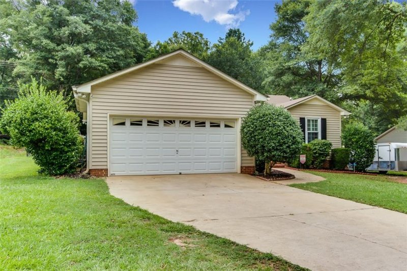 Property image 4 at 103 Willow Court, Anderson, SC 29621