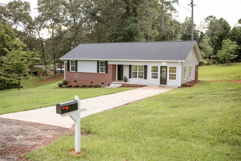 212 Mountain View Drive