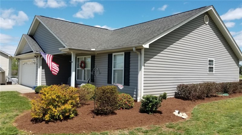 Property image 3 at 103 Lochenshire Place, Belton, SC 29627