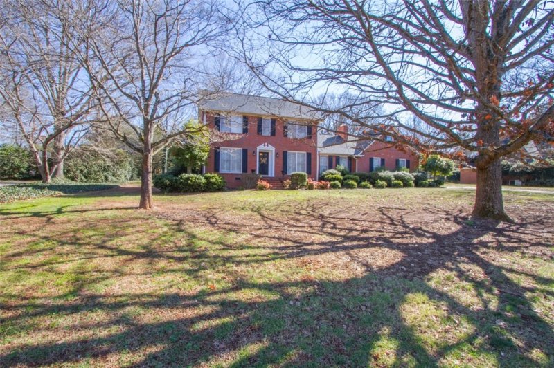 Property image 2 at 1014 Harpers Way, Anderson, SC 29621