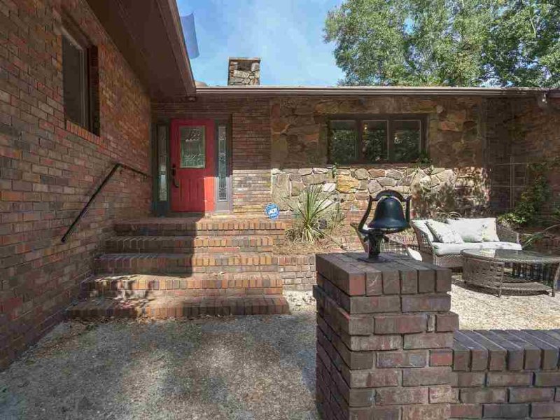 Property image 2 at 207 Leslie Lane, Pendleton, SC 29670