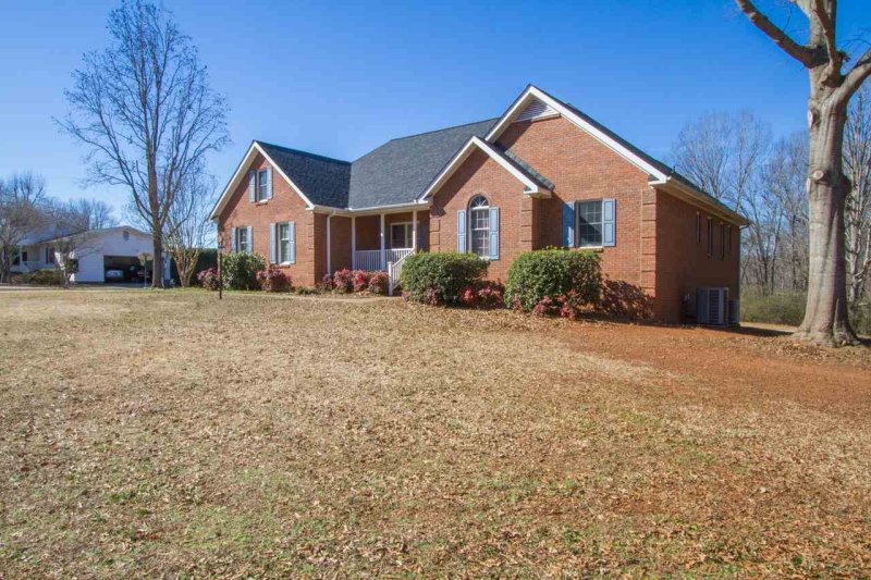 Property image 2 at 1336 Moorehead Place, Pendleton, SC 29670