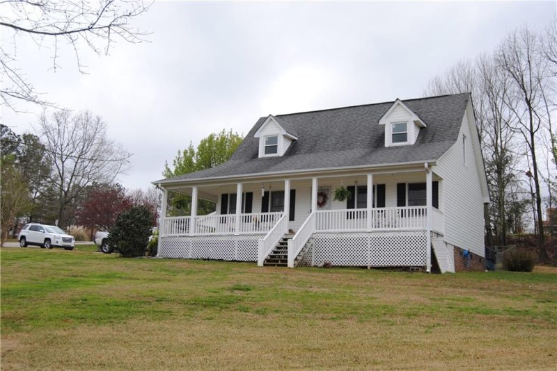 102 Pine Mountain Drive