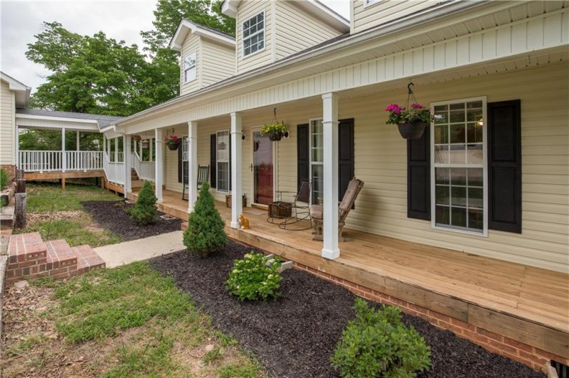 Property image 3 at 500 Hampton Road, Liberty, SC 29657