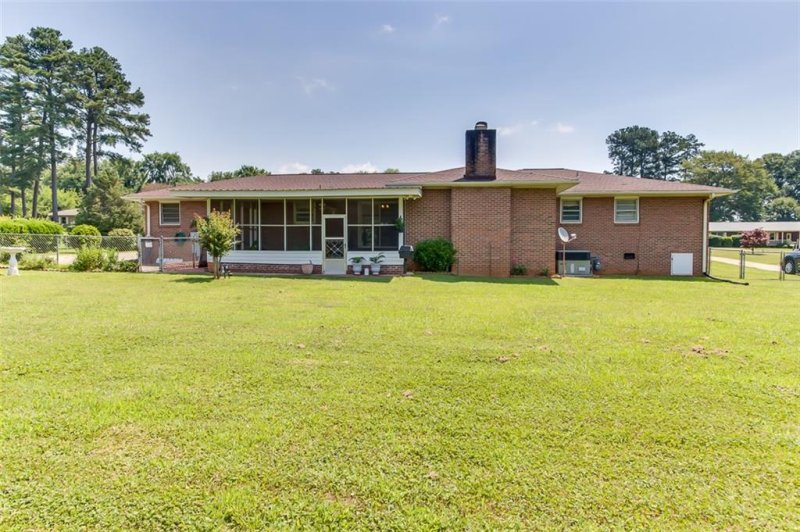 Property image 4 at 106 Pine Forest Drive, Anderson, SC 29625