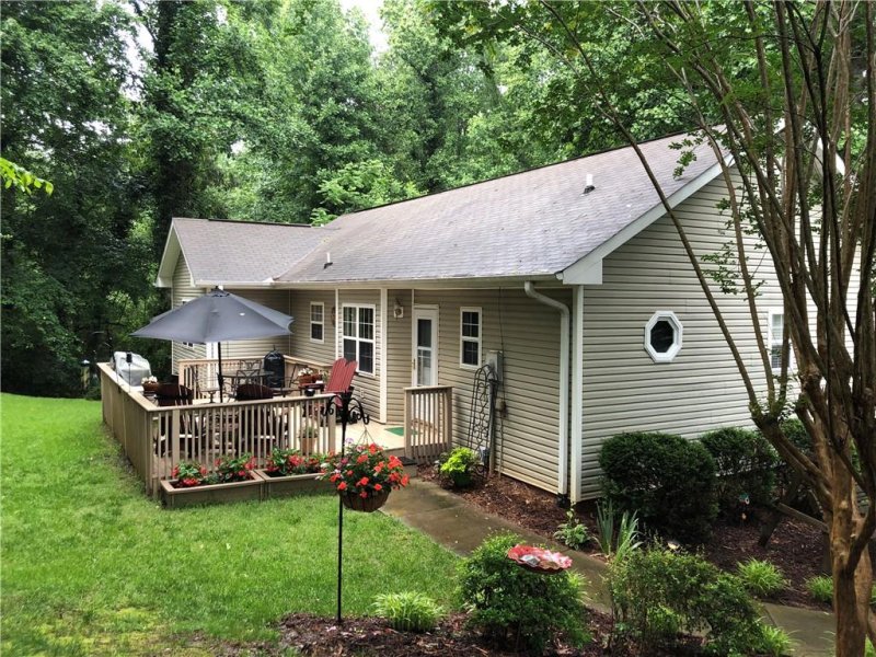 Property image 5 at 186 Brookhaven Circle, Seneca, SC 29672