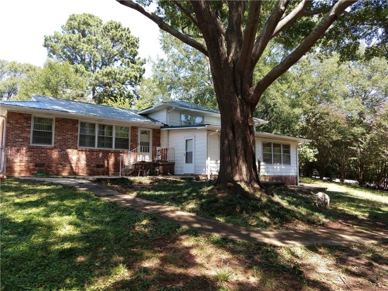 Property image 3 at 2400 Old Stone Drive, Anderson, SC 29621