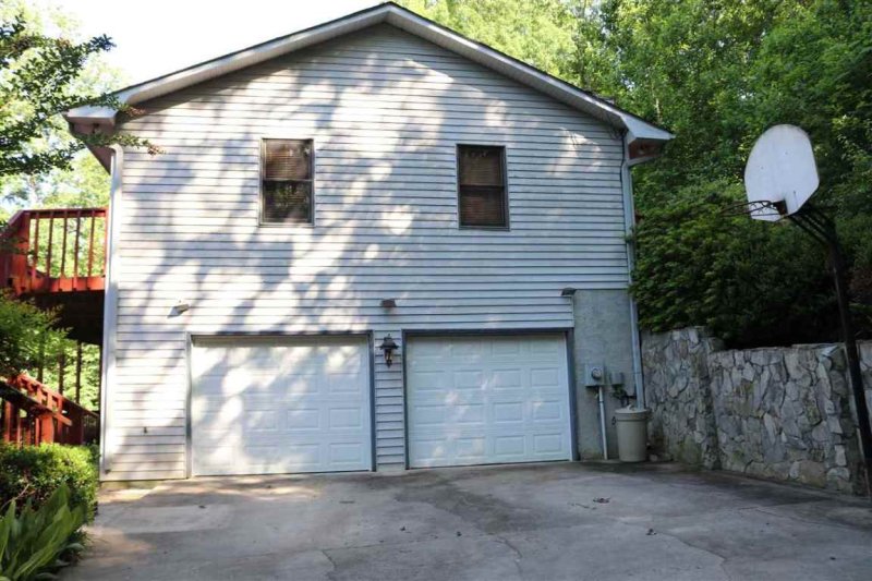 Property image 2 at 112 Lindos Drive, Seneca, SC 29672