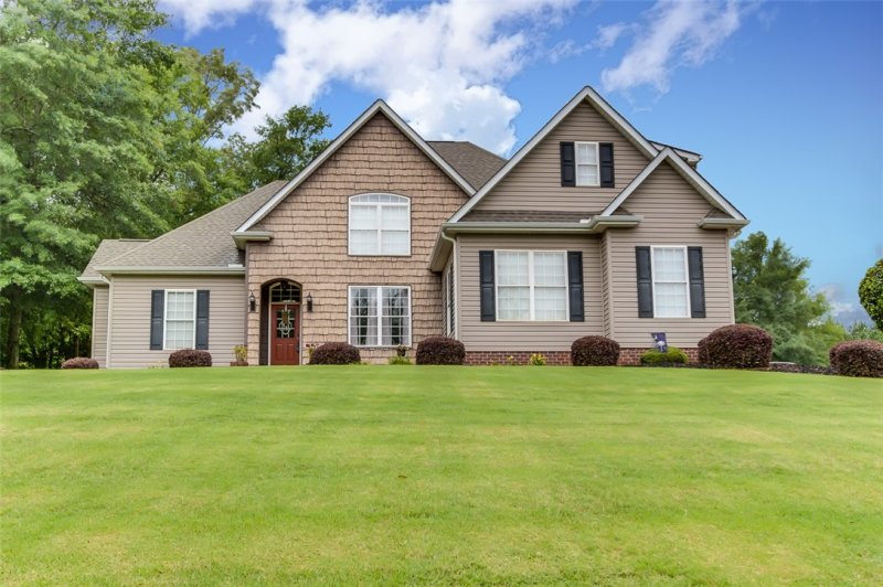 103 Equestrian Trail