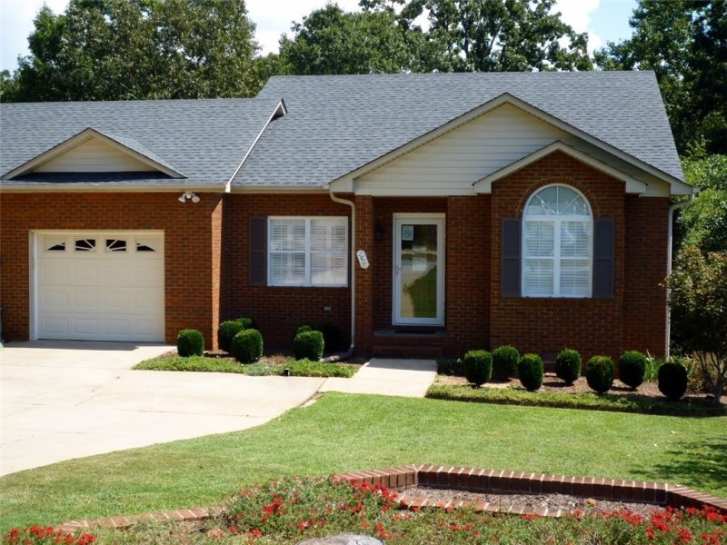 2406 Annandale Drive