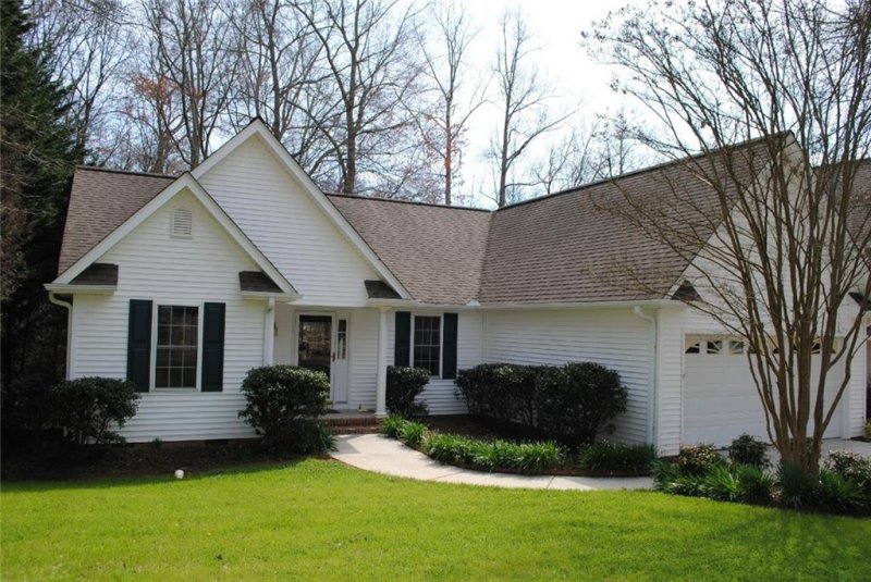 112 grand oak Circle