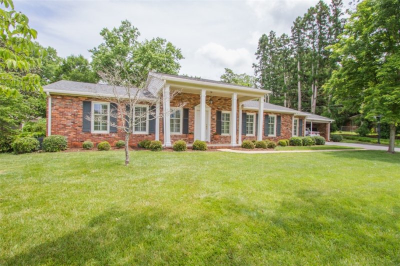 Property image 2 at 402 Heyward Road, Anderson, SC 29621