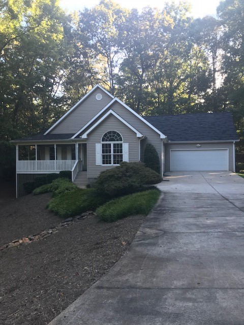 Property image 2 at 905 Crestview Drive, Seneca, SC 29678