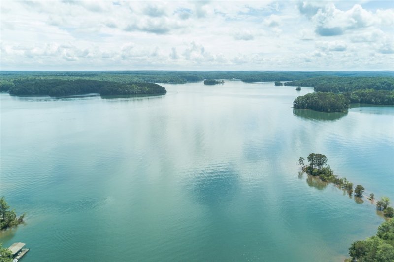 Property image 5 at 126 Cove Drive, Fair Play, SC 29643