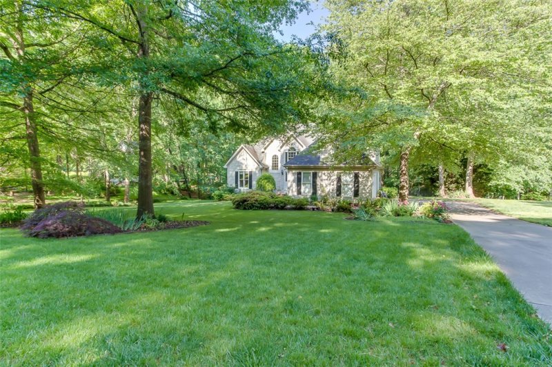 Property image 4 at 102 Galax Court, Easley, SC 29642