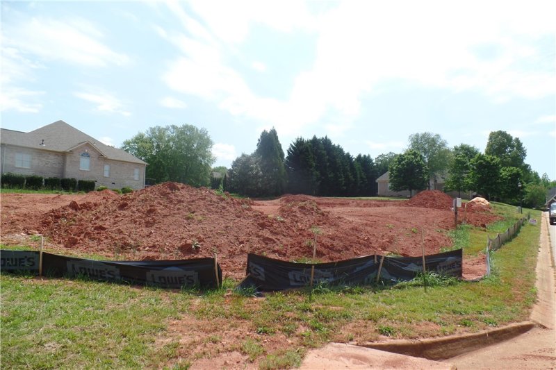 Property image 4 at 102 Huntcliff Court, Easley, SC 29642