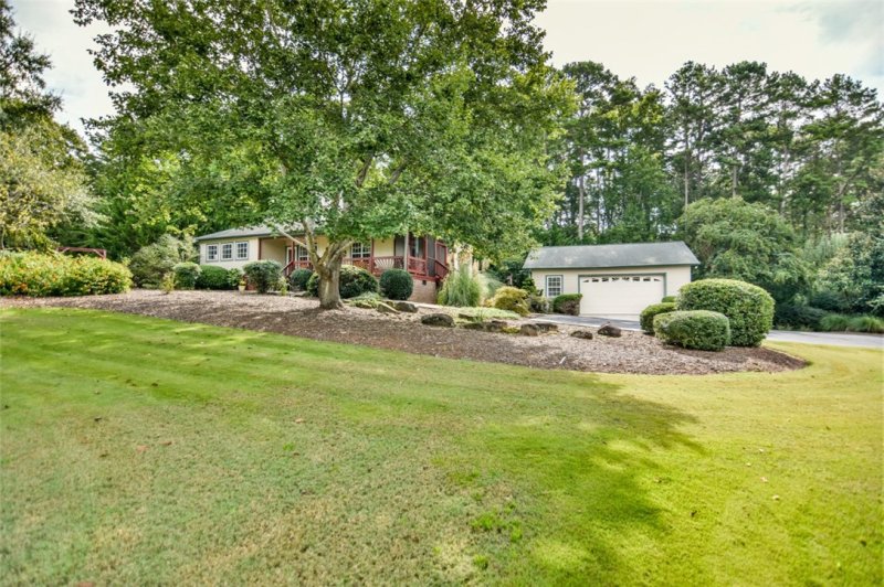 Property image 4 at 207 Fisherman Lane, Seneca, SC 29672