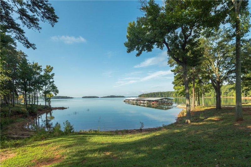 Property image 3 at 9 Hartwell Villas Street, Anderson, SC 29626