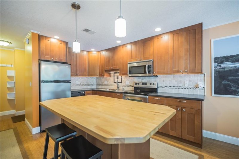 Property image 5 at 9 Hartwell Villas Street, Anderson, SC 29626