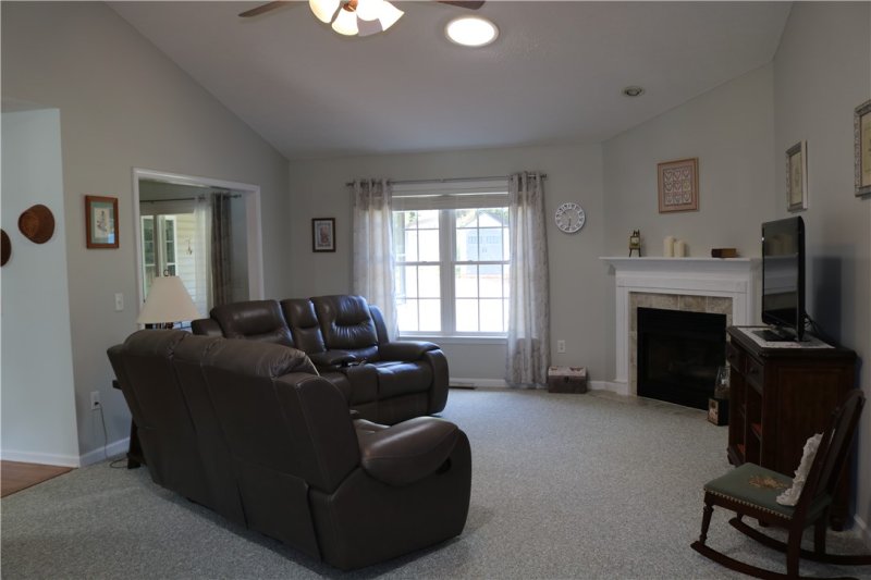 Property image 2 at 404 Chetola Road, Seneca, SC 29672