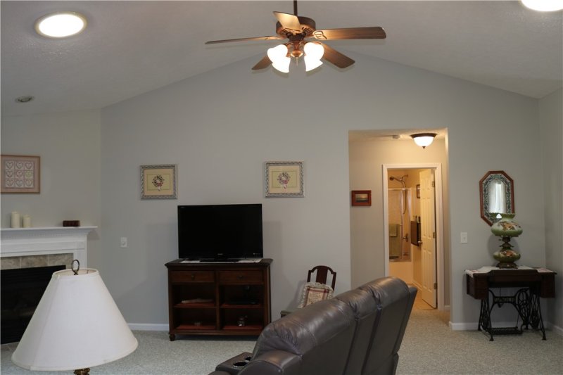 Property image 4 at 404 Chetola Road, Seneca, SC 29672