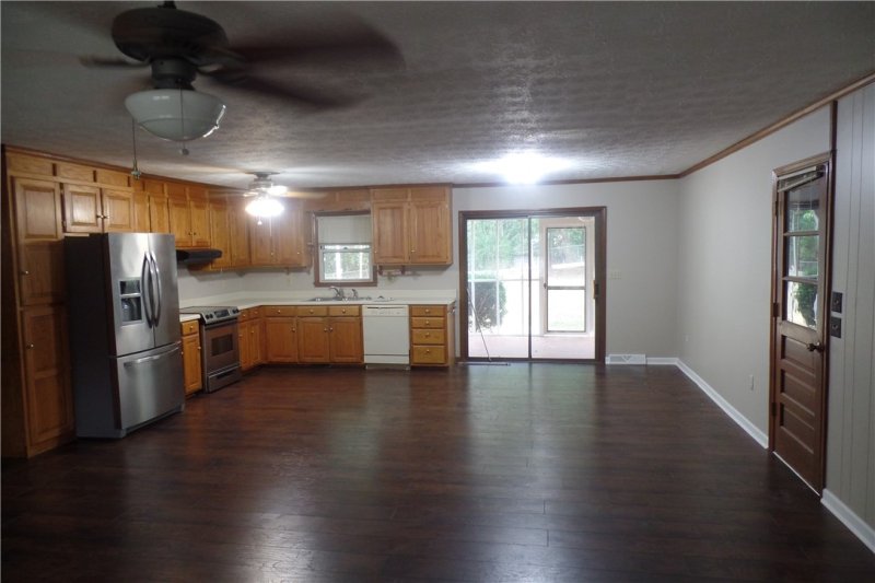 Property image 3 at 118 Sherman Court, Piedmont, SC 29673