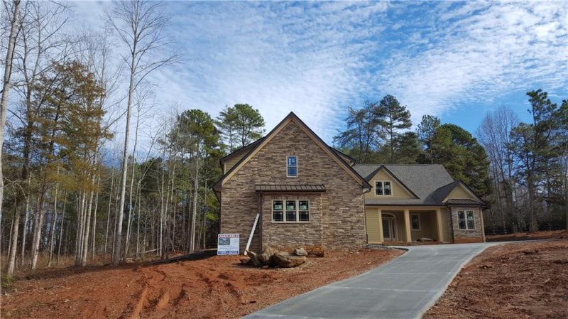 Property image 3 at 705 Keowee Cove, Seneca, SC 29672