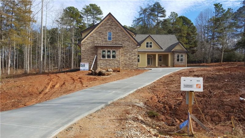 Property image 5 at 705 Keowee Cove, Seneca, SC 29672