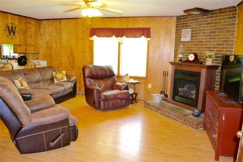 Property image 4 at 110 & 112 Country Side Circle, Westminster, SC 29693