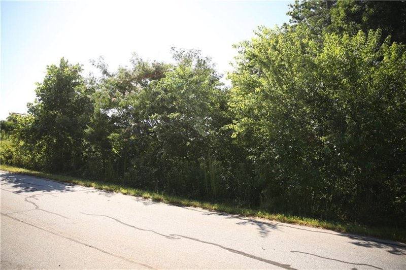 Property image 3 at Lot 23 Paramount Circle, Seneca, SC 29678