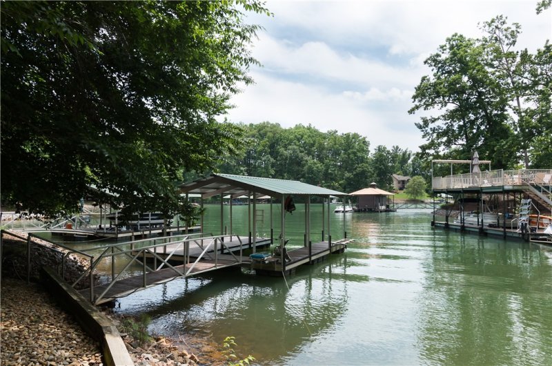 Property image 3 at 210 Long Bay Drive, West Union, SC 29696