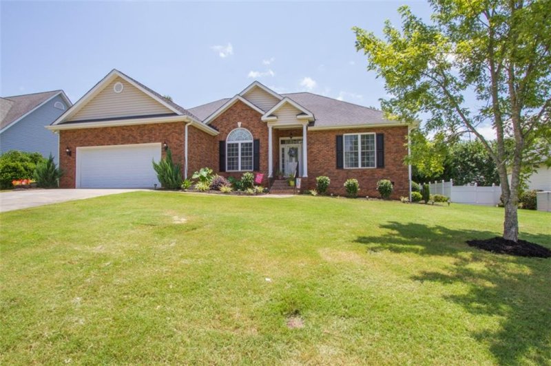 Property image 2 at 219 Lyttleton Way, Anderson, SC 29621