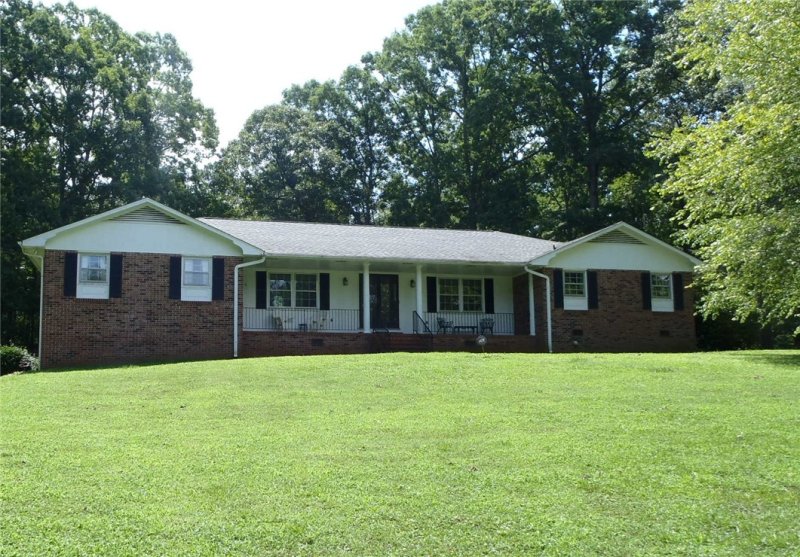 113 Seven Oaks Drive