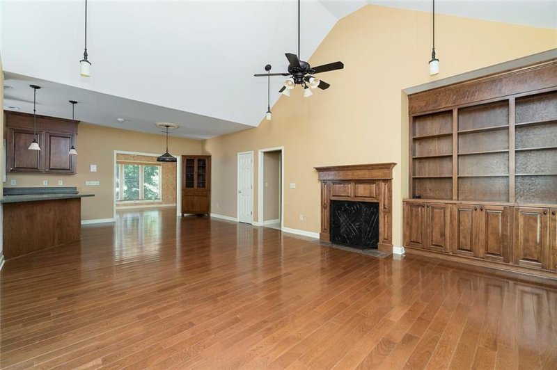 Property image 4 at 109 Oak Crest Circle, Seneca, SC 29672