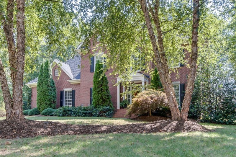 Property image 2 at 511 Shadow Oaks Drive, Easley, SC 29642