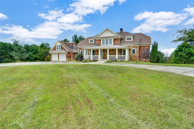 Property image 3 at 125 Sweetwater View Road, Seneca, SC 29672