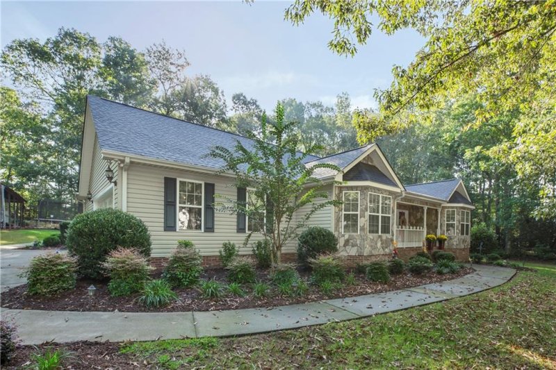 Property image 2 at 159 Hannah Circle, Anderson, SC 29621