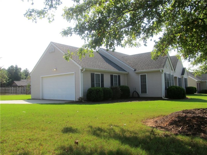 Property image 3 at 100 Raptor Court, Anderson, SC 29621