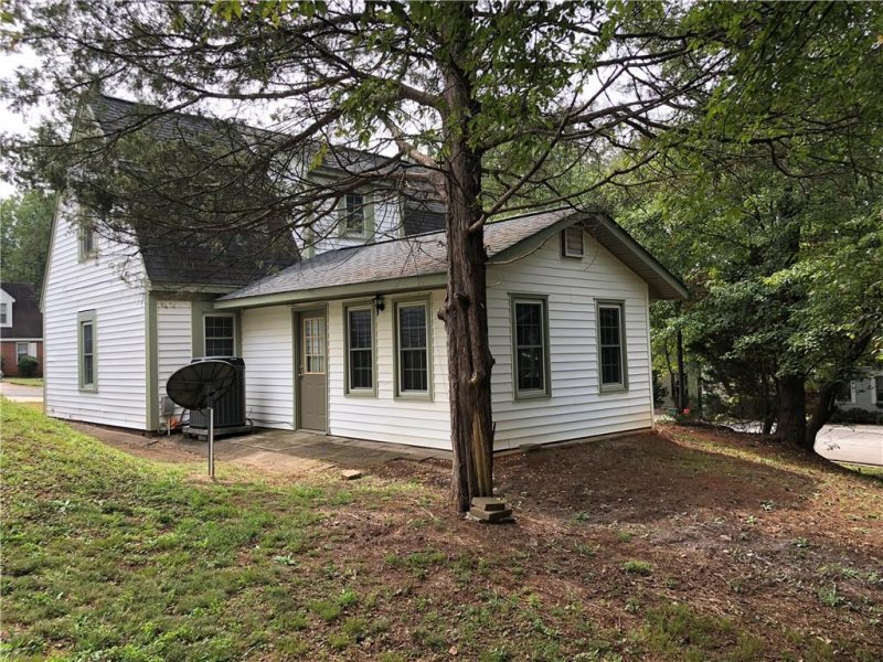 Property image 3 at 110 Wyeth Lane, Central, SC 29630