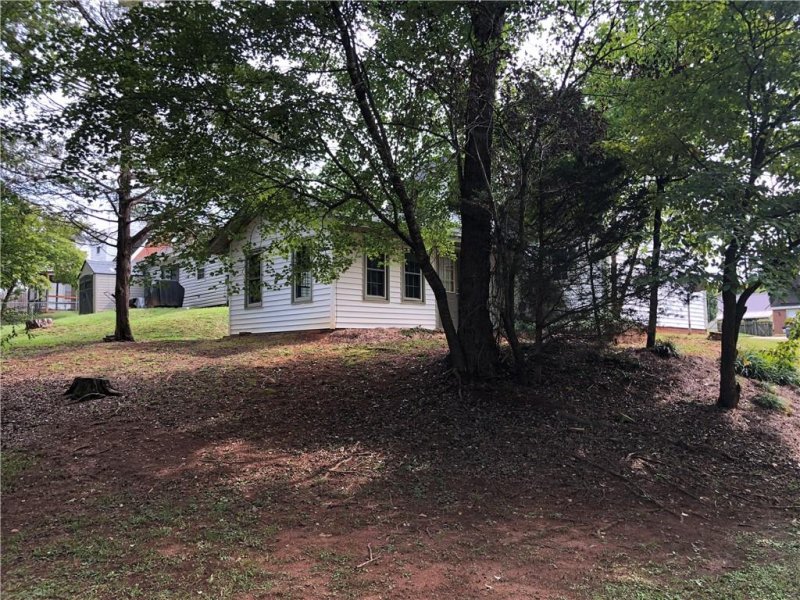 Property image 4 at 110 Wyeth Lane, Central, SC 29630