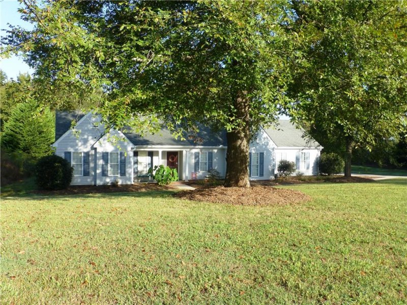 Property image 3 at 100 Carrie Leigh Lane, Pendleton, SC 29670