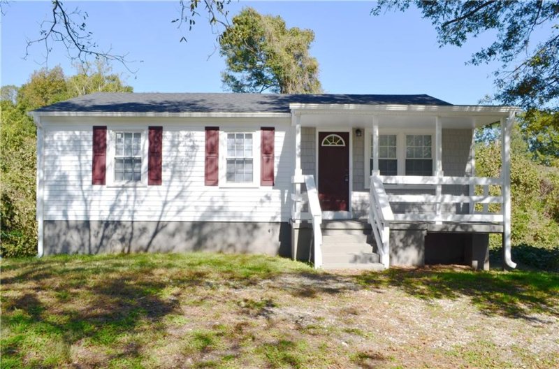 Property image 2 at 1108 Jackson Street, Anderson, SC 29625